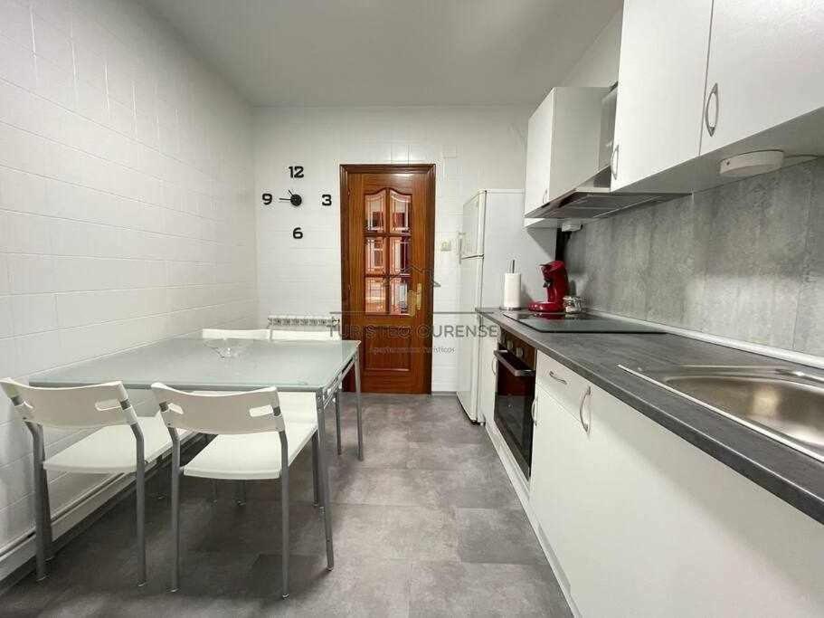 O Cuarto De Abastos Apartment Ourense Exterior photo